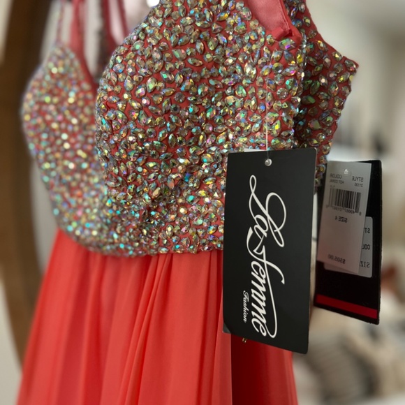 La Femme Prom Dress - Picture 8 of 16